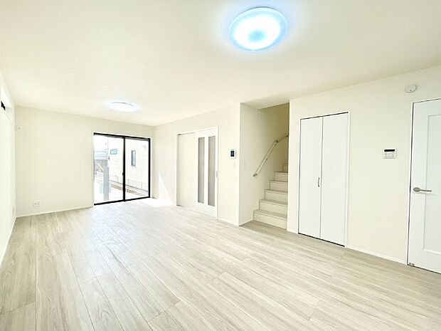 リビング階段が家族の笑顔と会話をつないでくれます