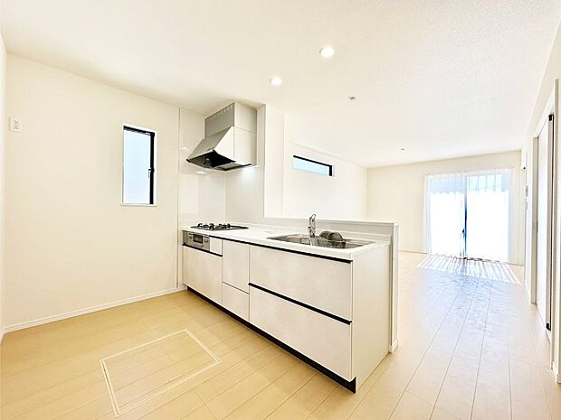 料理をしながらご家族との会話を楽しめる対面カウンターキッチン