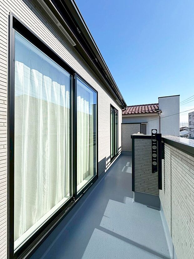 風通しの良いバルコニー