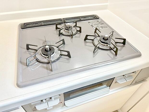 三口ガスコンロでお料理が一気にはかどりそう。