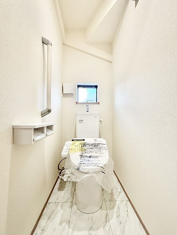 ウォシュレット付きトイレが1階と2階それぞれに配置されていてとても便利です。 