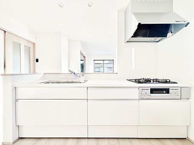 毎日使うキッチンだから、使いやすさ&お手入れのしやすさにこだわりました。