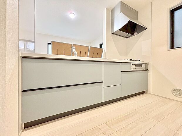 ゆとりあるキッチンではご家族と楽しくお料理ができます。