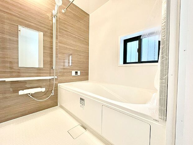 落ち着いた雰囲気でゆっくりお寛ぎいただけるバスルーム