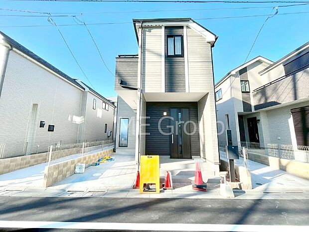 洗練された外観、上質な住空間が広がる室内は永く安心して過ごせる住居です。