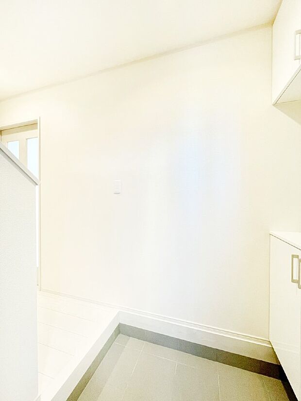 帰ってきてホッとする玄関。帰るのが楽しみになりますね!