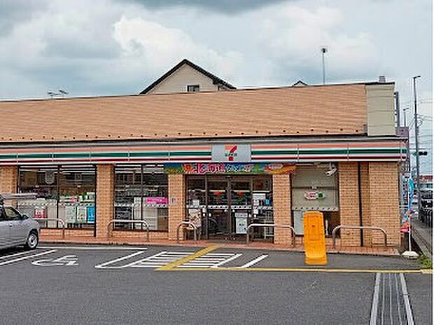コンビニ 264m セブン-イレブン 川越諏訪町店