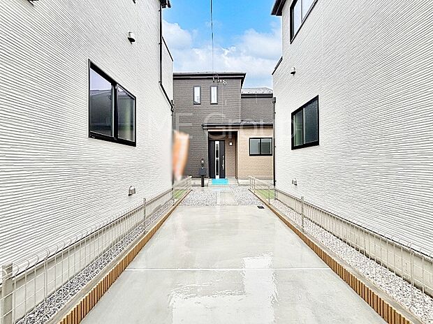 洗練された外観、上質な住空間が広がる室内は永く安心して過ごせる住居です。