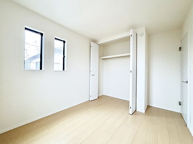 子供部屋にもおすすめな収納スペースたっぷりの居室