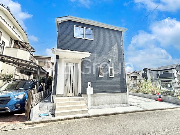 洗練された外観、上質な住空間が広がる室内は永く安心して過ごせる住居です。