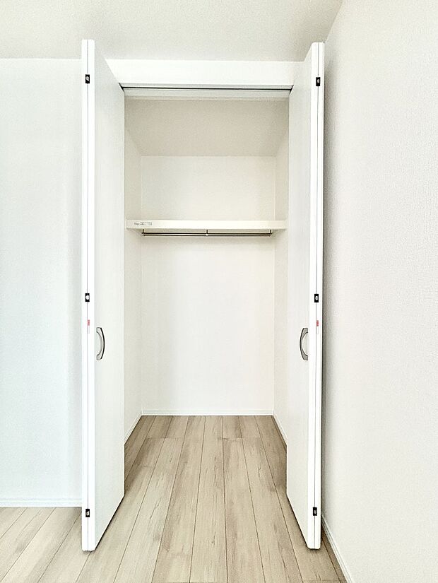 たっぷりの収納スペースで快適に暮らせそう 