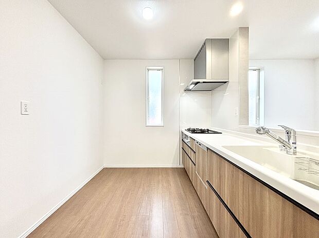 ゆとりあるキッチンではご家族と楽しくお料理ができます。