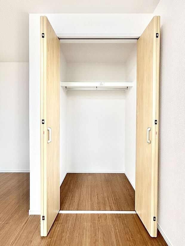 たっぷりの収納スペースで快適に暮らせそう 