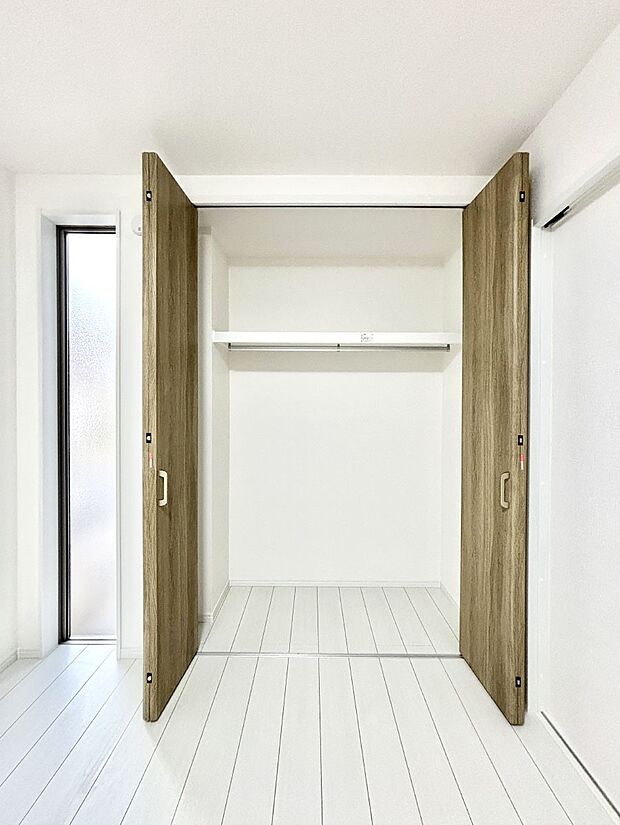 たっぷりの収納スペースで快適に暮らせそう