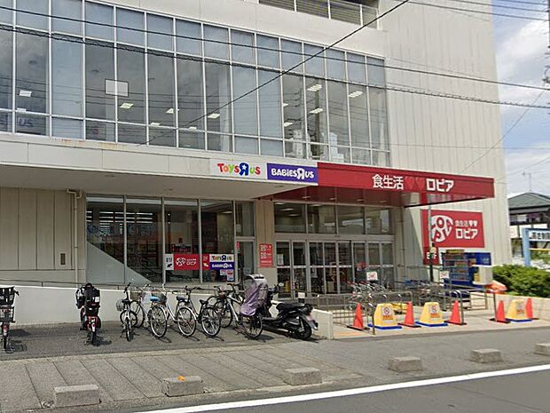 ショッピングセンター 2500m 草加セーモンプラザ