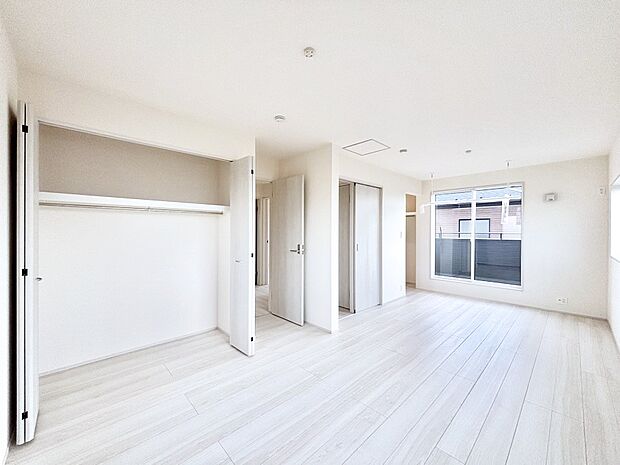 将来は2部屋にすることもできますね。お年頃になったら夢の個室にチェンジ！