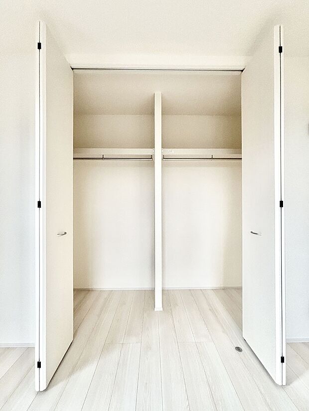 たっぷりの収納スペースで快適に暮らせそう