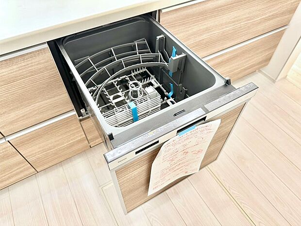面倒なお片づけは食洗機にお任せ！家事の負担が減って、時間にも気持ちにもゆとりができます。