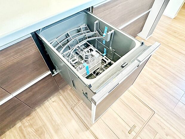 面倒なお片づけは食洗機にお任せ!家事の負担が減って、時間にも気持ちにもゆとりができます。