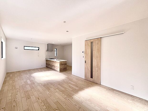 落ち着いた雰囲気のＬＤＫは家族みんなの快適空間  