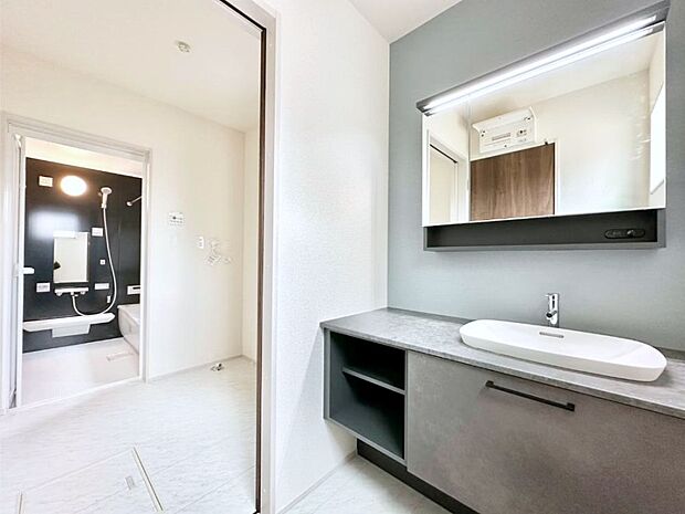 身支度もスムーズにおこなえる脱衣場