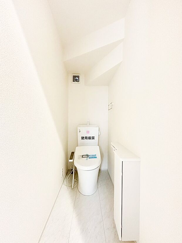 毎日を快適に!清潔感あるシャワートイレ。