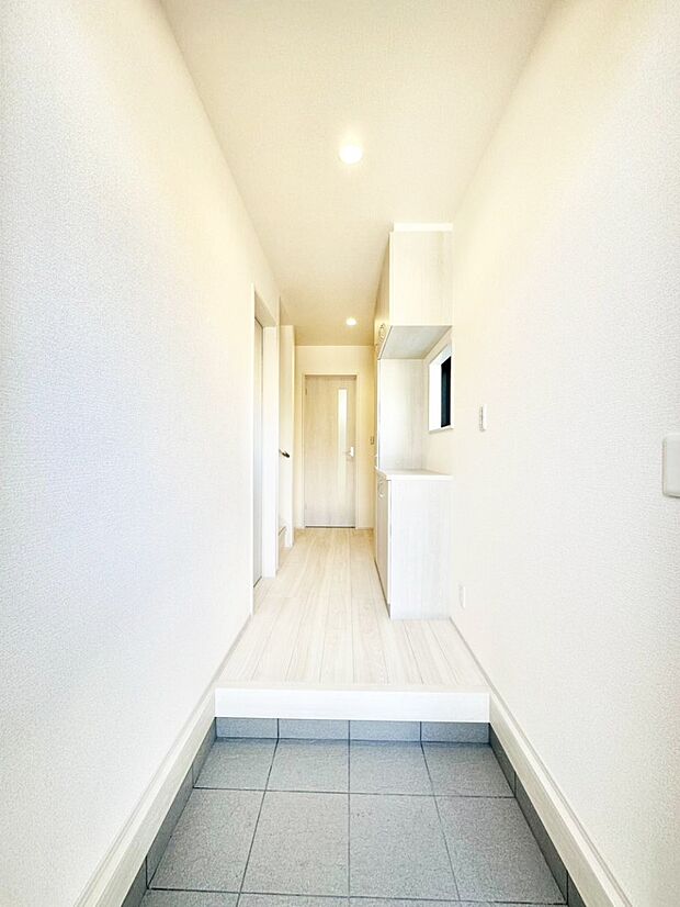 いつもきれいにしておきたい玄関ですね。  