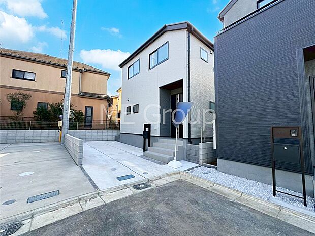 溢れる陽光でご家族の笑顔も輝く