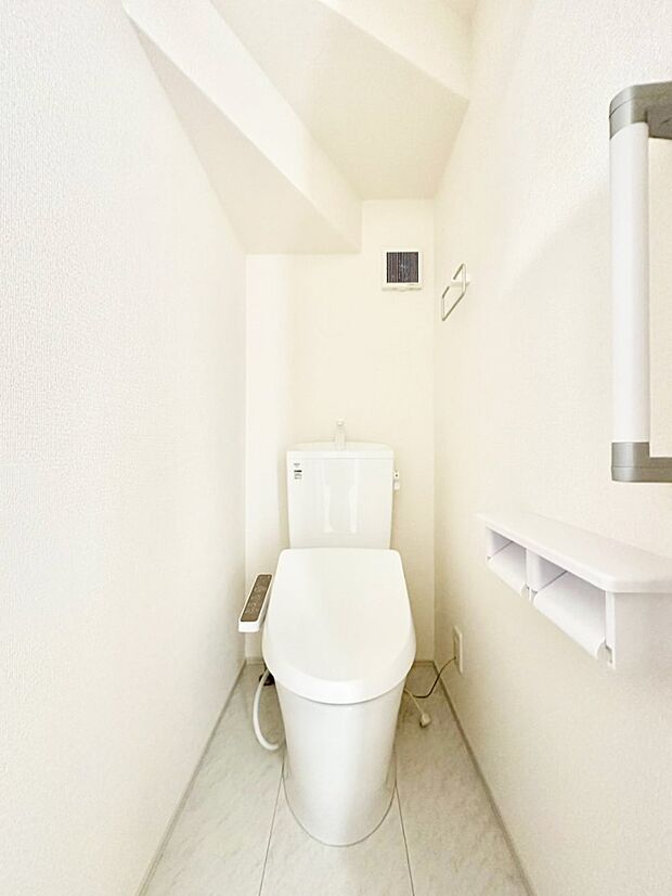 トイレは温水洗浄機能付き