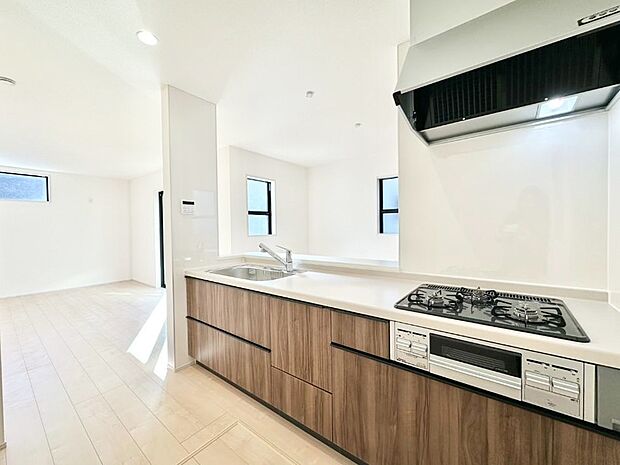 毎日使うキッチンだから、使いやすさ＆お手入れのしやすさにこだわりました。 