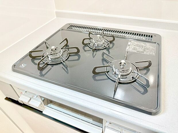 三口ガスコンロでお料理が一気にはかどりそう。  