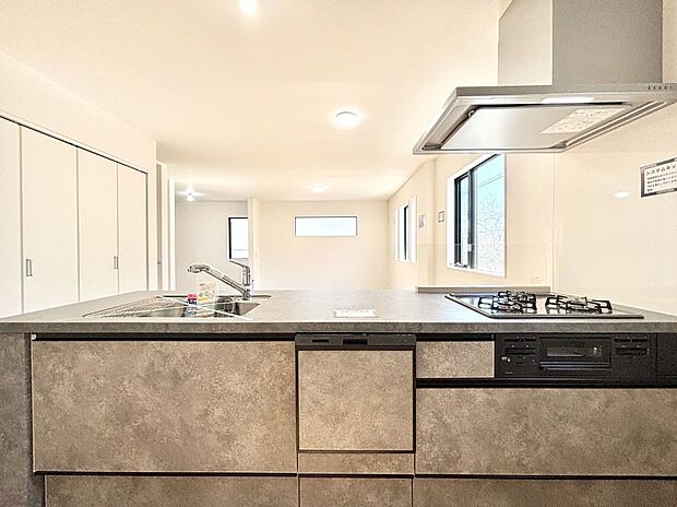 お料理を効率的に、楽しく!システムキッチン