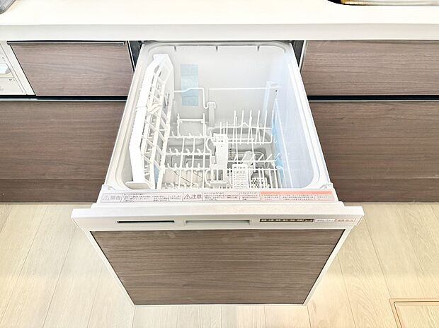 面倒なお片づけは食洗機にお任せ!家事の負担が減って、時間にも気持ちにもゆとりができます。