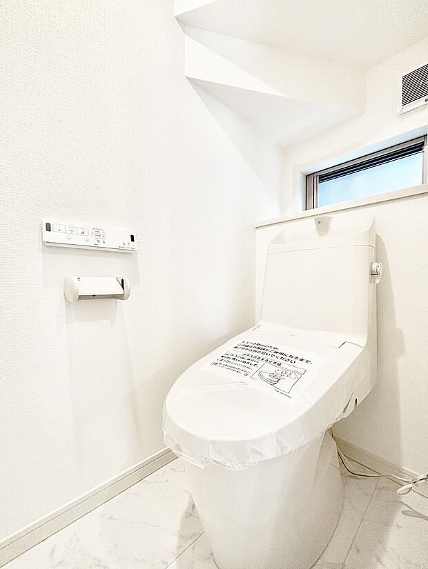 トイレは安心の2箇所！朝のバタバタも一安心です。