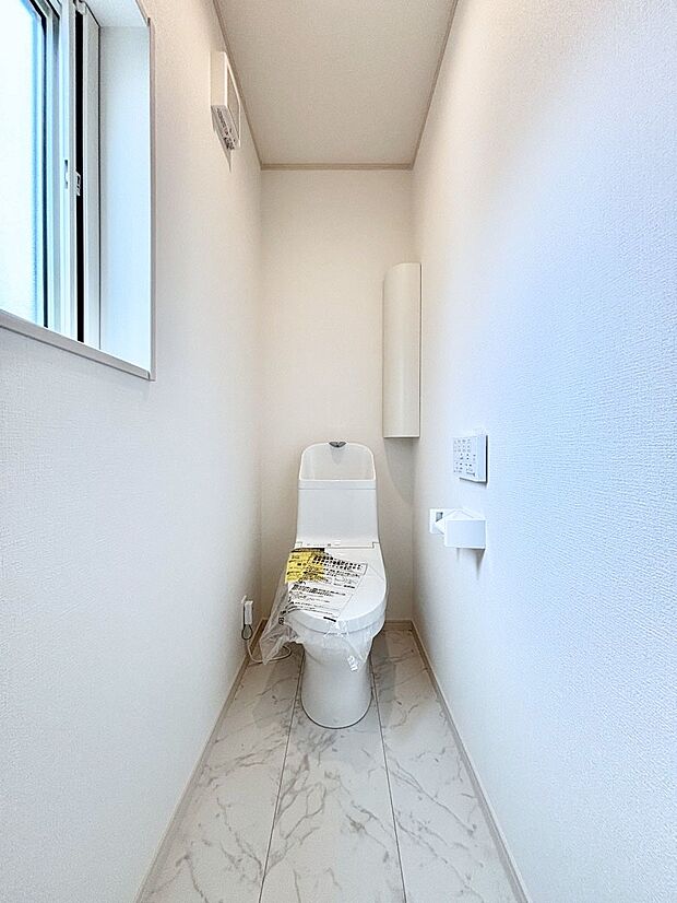 トイレは2階と3階それぞれに配置されていてとても便利です。