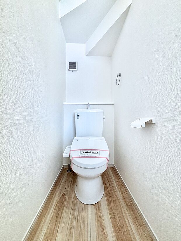 ウォシュレット付きトイレが1階と2階それぞれに配置されていてとても便利です。