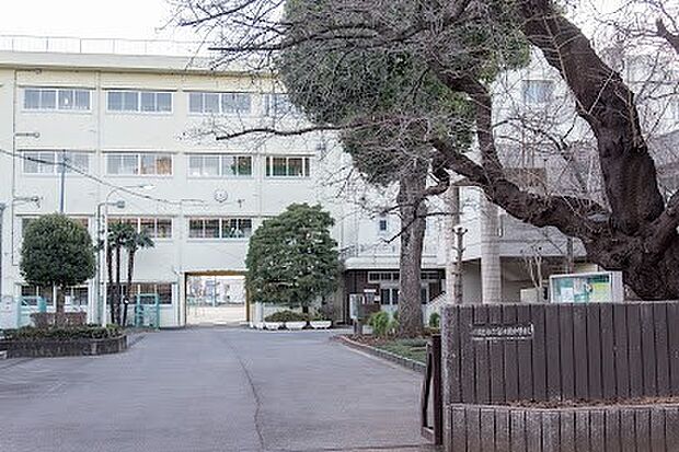 中学校 600m 川越市立富士見中学校