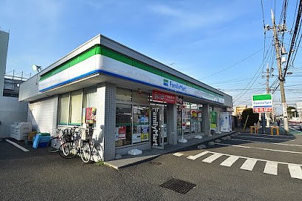 コンビニ 700m ファミリーマート 大原店