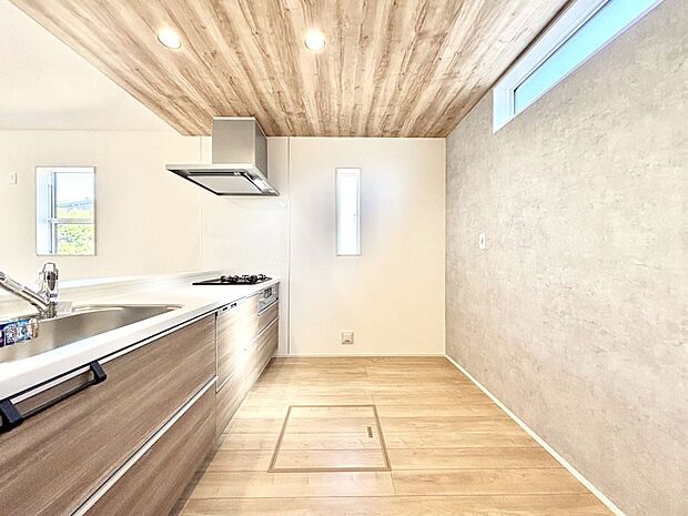 内装「無料オンライン相談」受付中！ゆとりあるキッチン