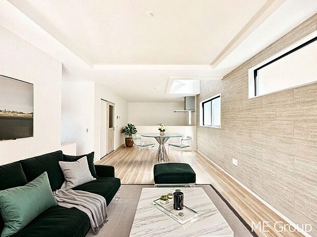 折上天井がLDKに開放感をプラス!家族みんながゆったり寛げます ※家具はCGです