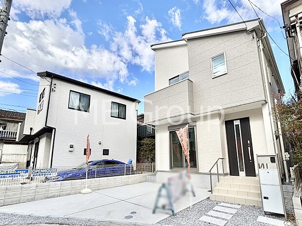 洗練された外観、上質な住空間が広がる室内は永く安心して過ごせる住居です。 