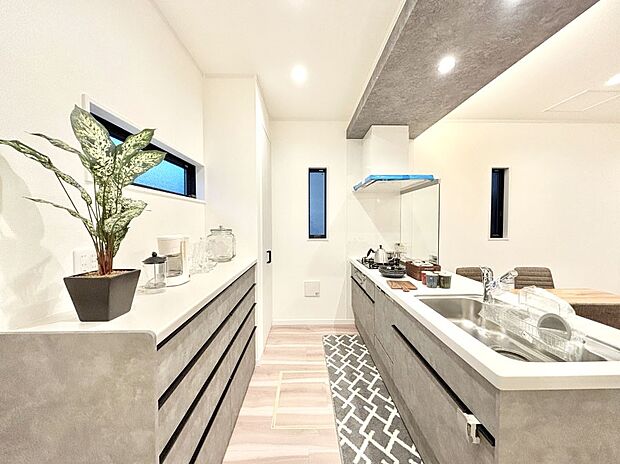 毎日使うキッチンだから、使いやすさ＆お手入れのしやすさにこだわりました。 