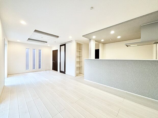 アクセントクロスを用いて空間にメリハリをつけました。インテリアを考えるのが楽しみですね。