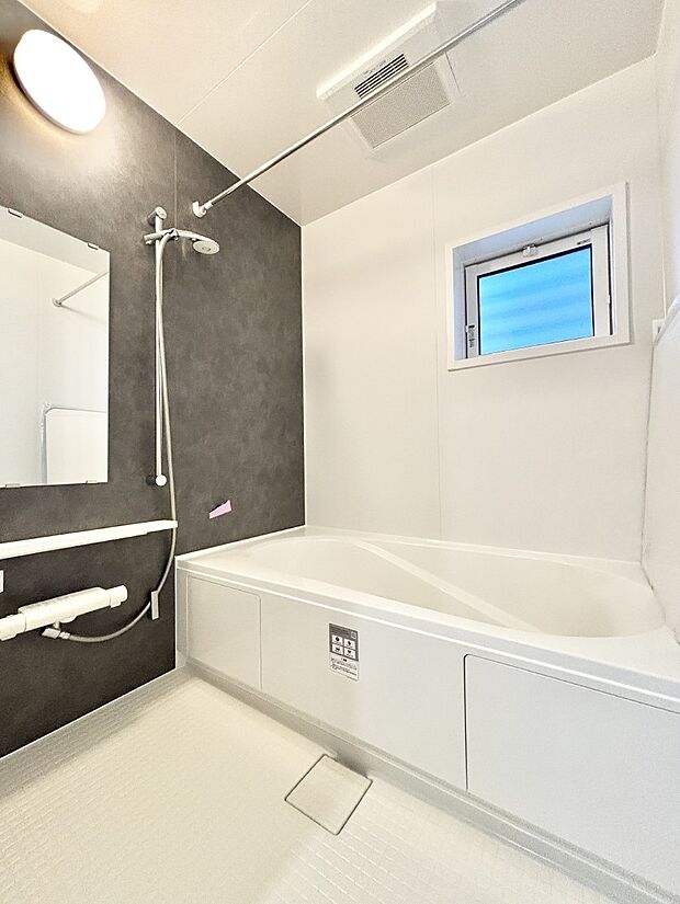 一日の疲れを癒やす大切なバスタイム。ゆっくりとお風呂を楽しんで疲れをとりたいですね！  