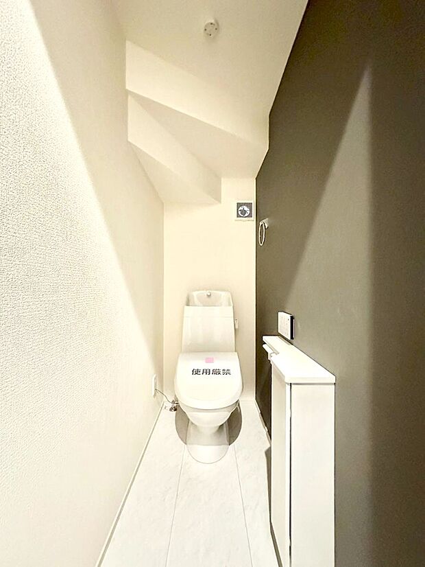 トイレは1階と2階それぞれに配置されていてとても便利です。 