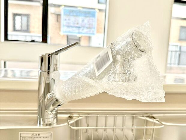 いつでも清潔なおいしいお水を。一つの水栓で水道水と浄水を使い分け。