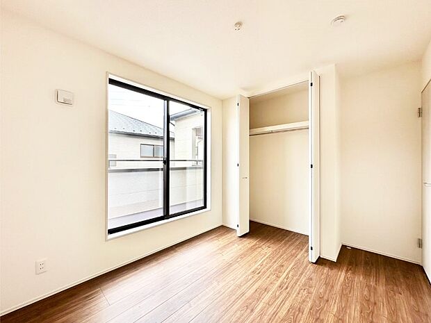 子ども部屋にぴったりの明るい空間。