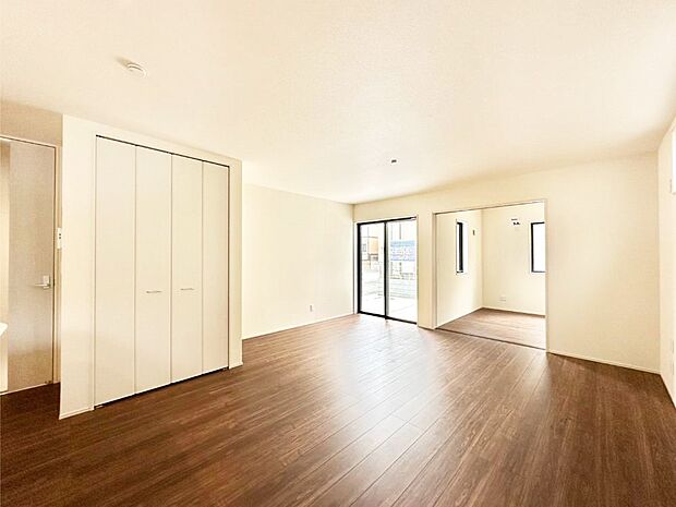 家族の笑顔が自然と生まれてくる、そんな雰囲気のダイニングに仕上がっています 