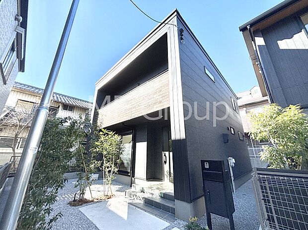 暮らしやすさと居心地の良さにこだわったシンプルで飽きのこないデザイン ！