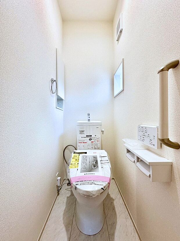 トイレは1階と2階それぞれに配置されていてとても便利です。 